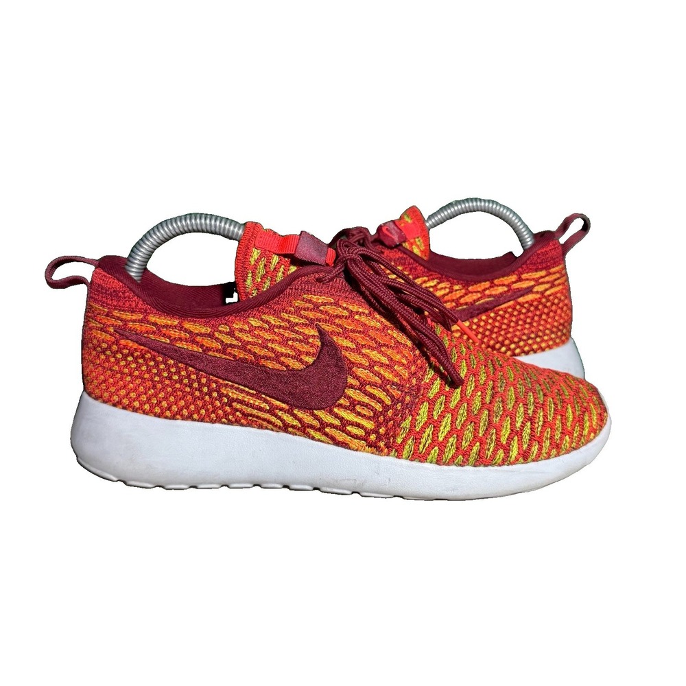 Nike Women Roshe One Flyknit Shoes Gym Sneakers Size 8 Red Volt Crimson Size 8